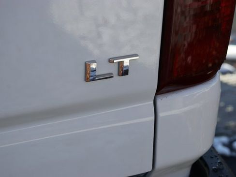 Used 2022 Chevrolet Silverado 2500 LT w/ Fleet Comfort Package image 7