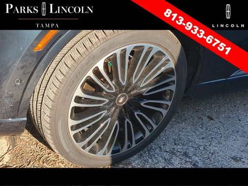 Used 2023 Lincoln Aviator Black Label w/ Dynamic Handling Package AWD/4WD image 12