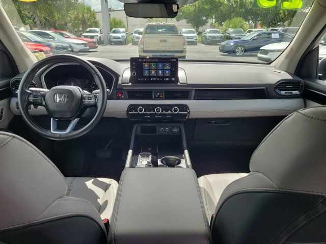 Certified 2025 Honda Pilot EX-L image 2