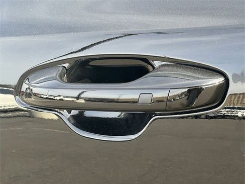 Used 2025 Kia Telluride EX w/ EX Captain's Chair Package image 49