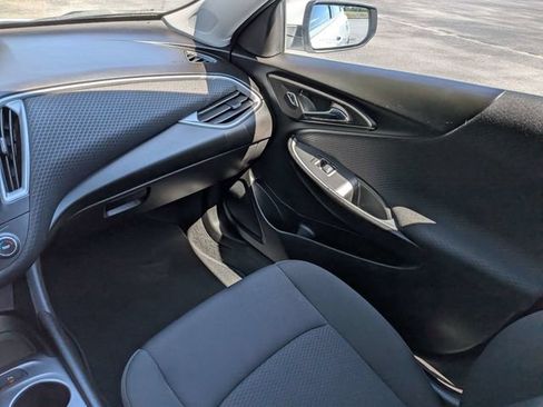Used 2024 Chevrolet Malibu LS w/ Driver Confidence Package FWD image 16