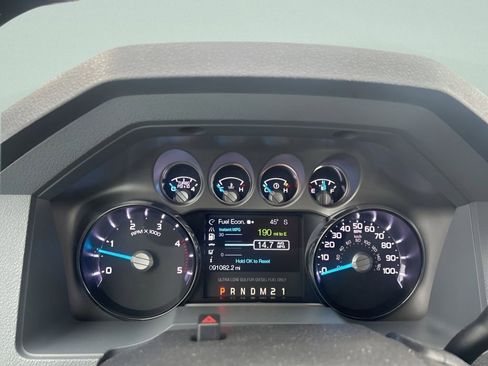 Used 2015 Ford F250 XLT w/ XLT Premium Package image 26