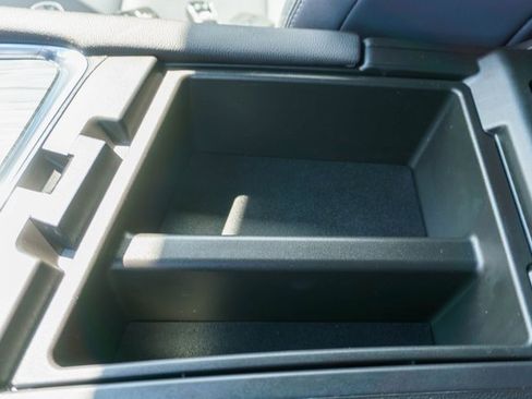 Used 2023 Buick Enclave Essence image 37