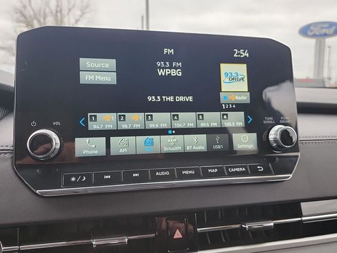 Used 2024 Mitsubishi Outlander SE Black Edition image 4