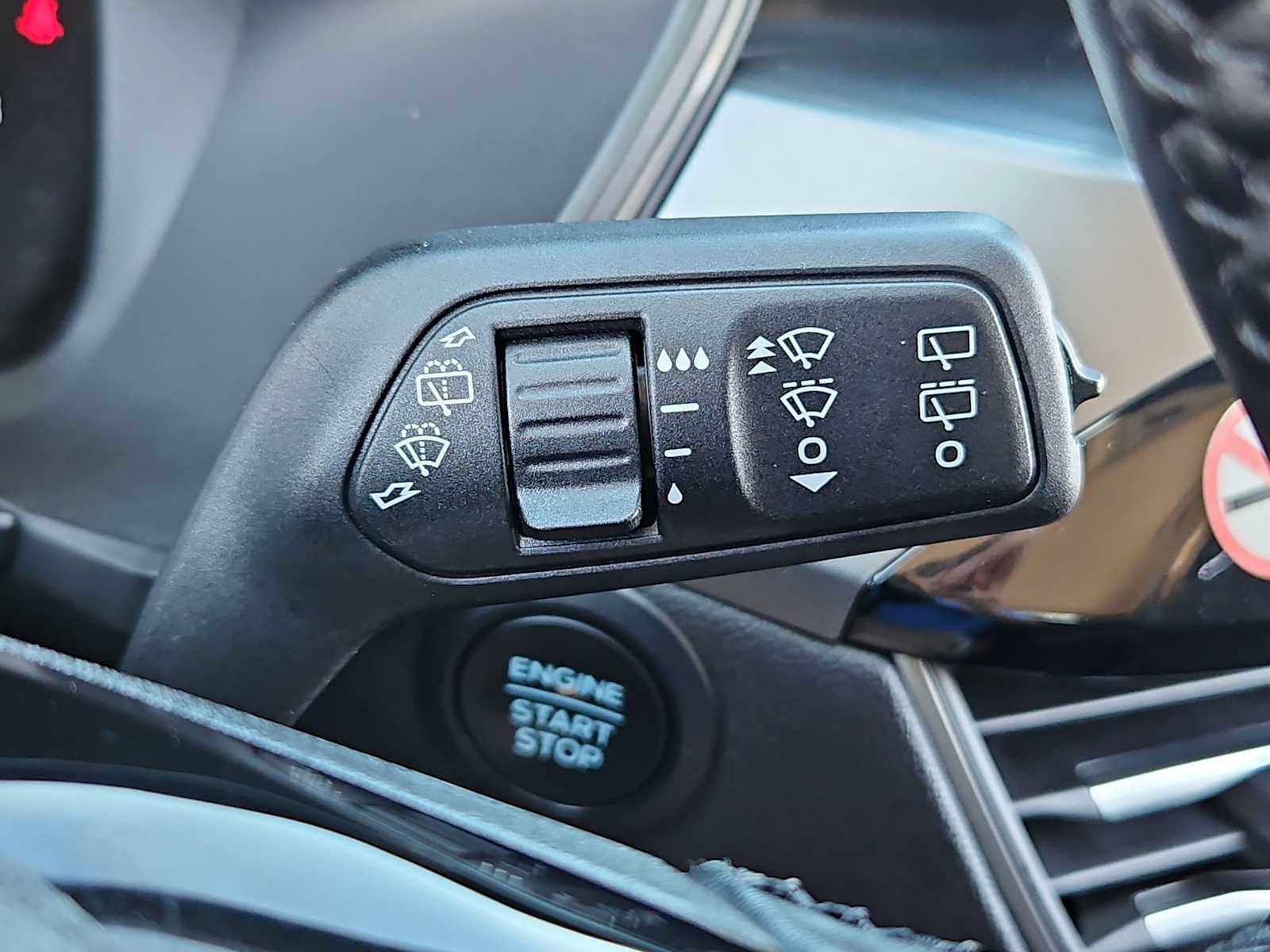 Used 2024 Ford Escape Active AWD/4WD image 26