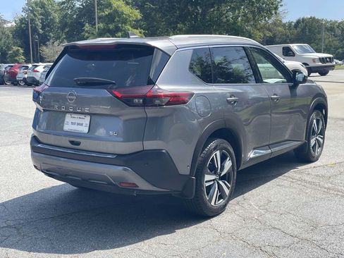 Used 2023 Nissan Rogue SL w/ SL Premium Package FWD image 4
