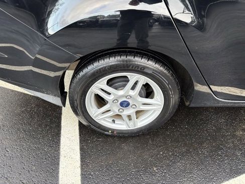 Used 2018 Ford Fiesta SE image 10