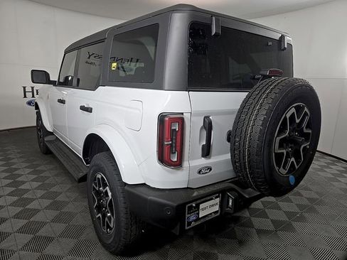 Used 2026 Ford Bronco Outer Banks AWD/4WD image 7