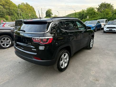 Used 2020 Jeep Compass Latitude AWD/4WD image 3