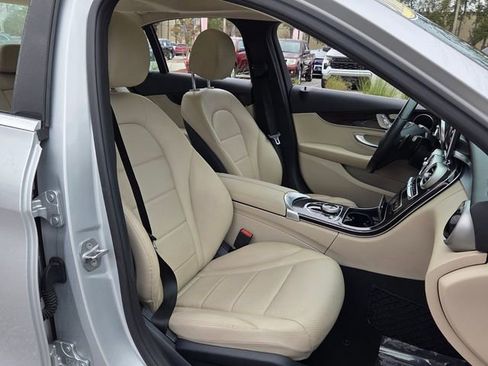 Used 2018 Mercedes-Benz C 300 4MATIC Sedan image 18
