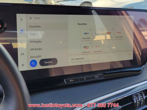Certified 2024 Toyota Mirai XLE w/ Advanced Technology Package image 19