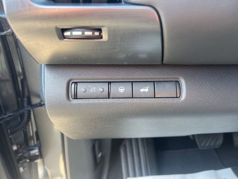 Used 2025 Nissan Pathfinder SL w/ SL Premium Package image 33