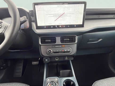 New 2025 Ford Maverick XLT w/ Black Appearance Package image 10