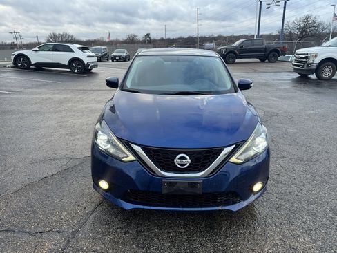 Used 2017 Nissan Sentra SR image 2