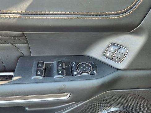 Used 2023 Ford Expedition Platinum RWD image 25