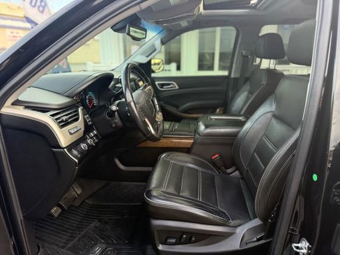 Used 2019 GMC Yukon Denali w/ Denali Ultimate Package AWD/4WD image 14