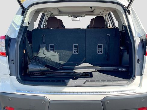 Used 2022 Subaru Ascent Touring image 27