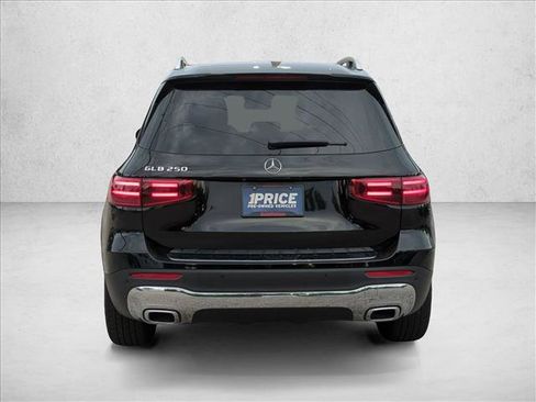 Certified 2024 Mercedes-Benz GLB 250 image 7
