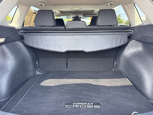 Used 2026 Toyota Corolla Cross LE w/ Moonroof Package FWD image 30