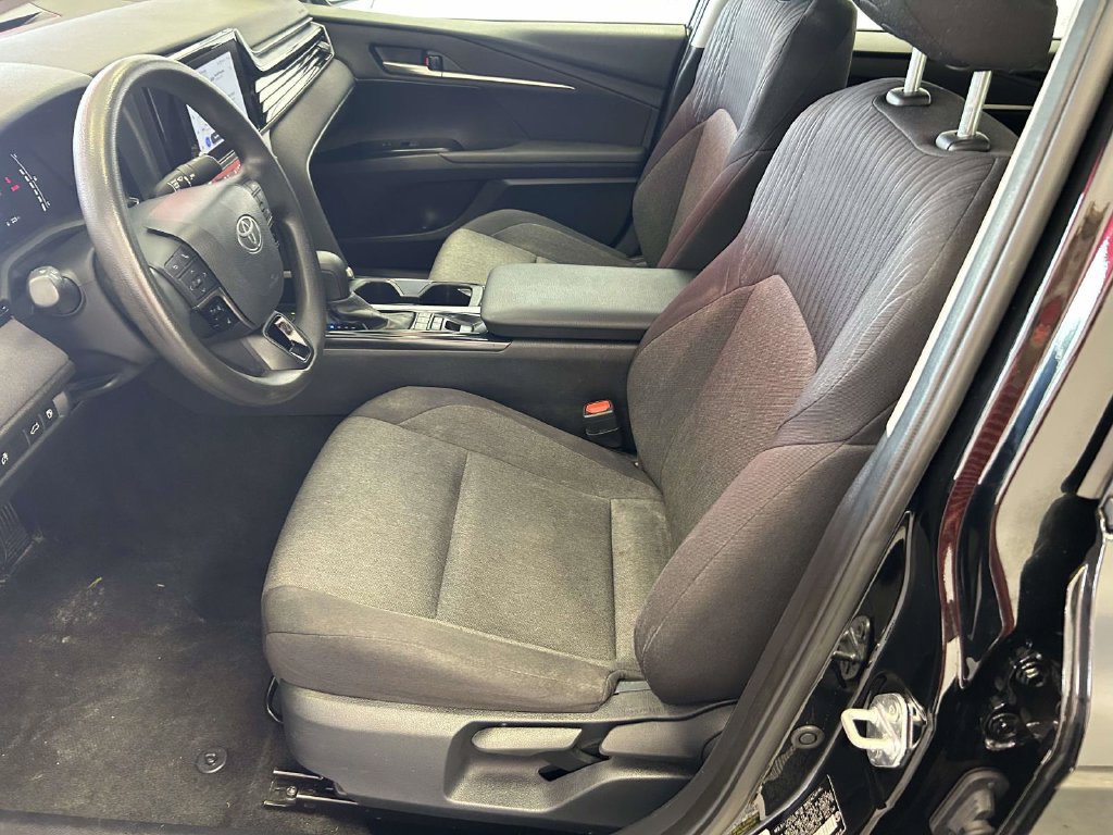 Certified 2025 Toyota Camry LE FWD image 15