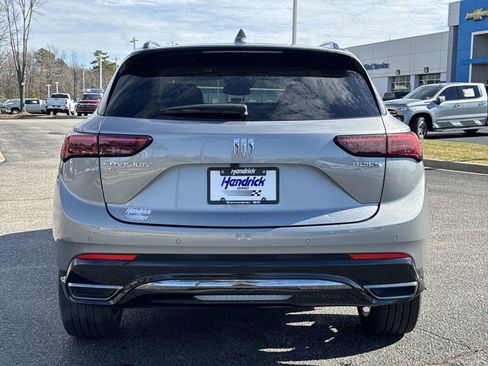 Used 2025 Buick Envision Sport Touring image 9