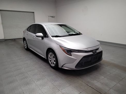 Used 2022 Toyota Corolla LE w/ Carpet Mat Package (TMS) FWD image 13
