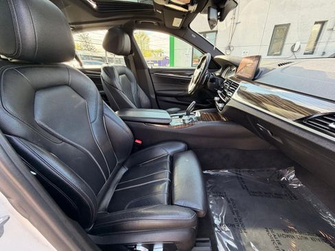 Used 2019 BMW 530i xDrive w/ Convenience Package AWD/4WD image 31