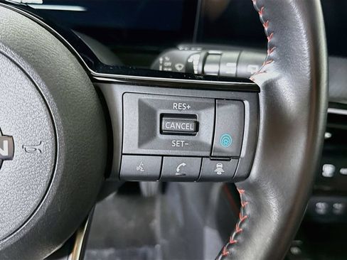 Certified 2025 Nissan Kicks SR AWD/4WD image 21