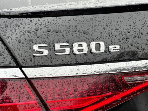 Used 2024 Mercedes-Benz S 580e 4MATIC Sedan image 33