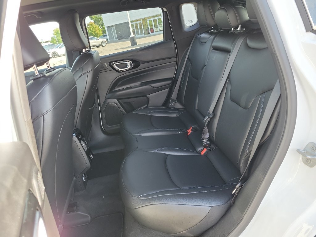 Used 2025 Jeep Compass Limited w/ High Altitude Package AWD/4WD image 31
