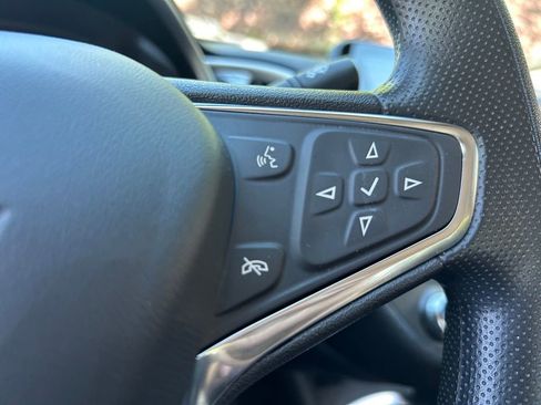 Used 2024 Chevrolet Malibu LT FWD image 24