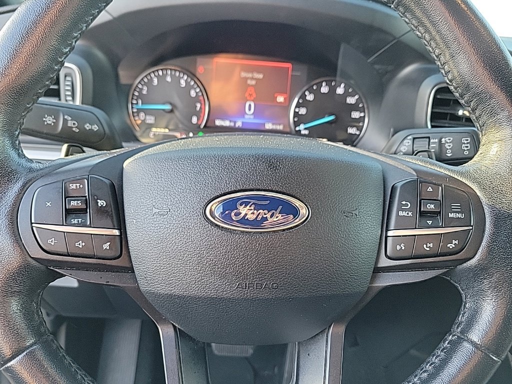 Used 2020 Ford Explorer XLT w/ Equipment Group 202A AWD/4WD image 9