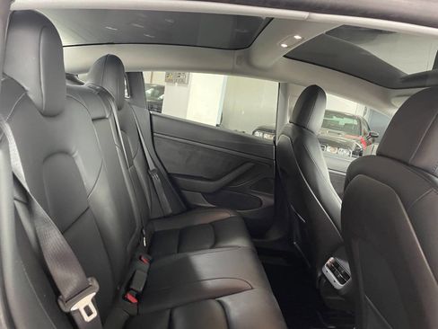 Used 2020 Tesla Model 3 Standard Range Plus image 23