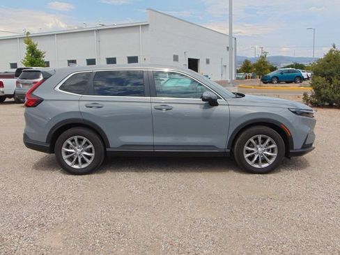 Used 2025 Honda CR-V EX-L image 3