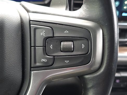 Used 2022 Chevrolet Silverado 1500 LT w/ Z71 Off-Road Package image 36