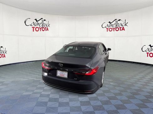 Used 2025 Toyota Camry LE w/ Convenience Package FWD image 9