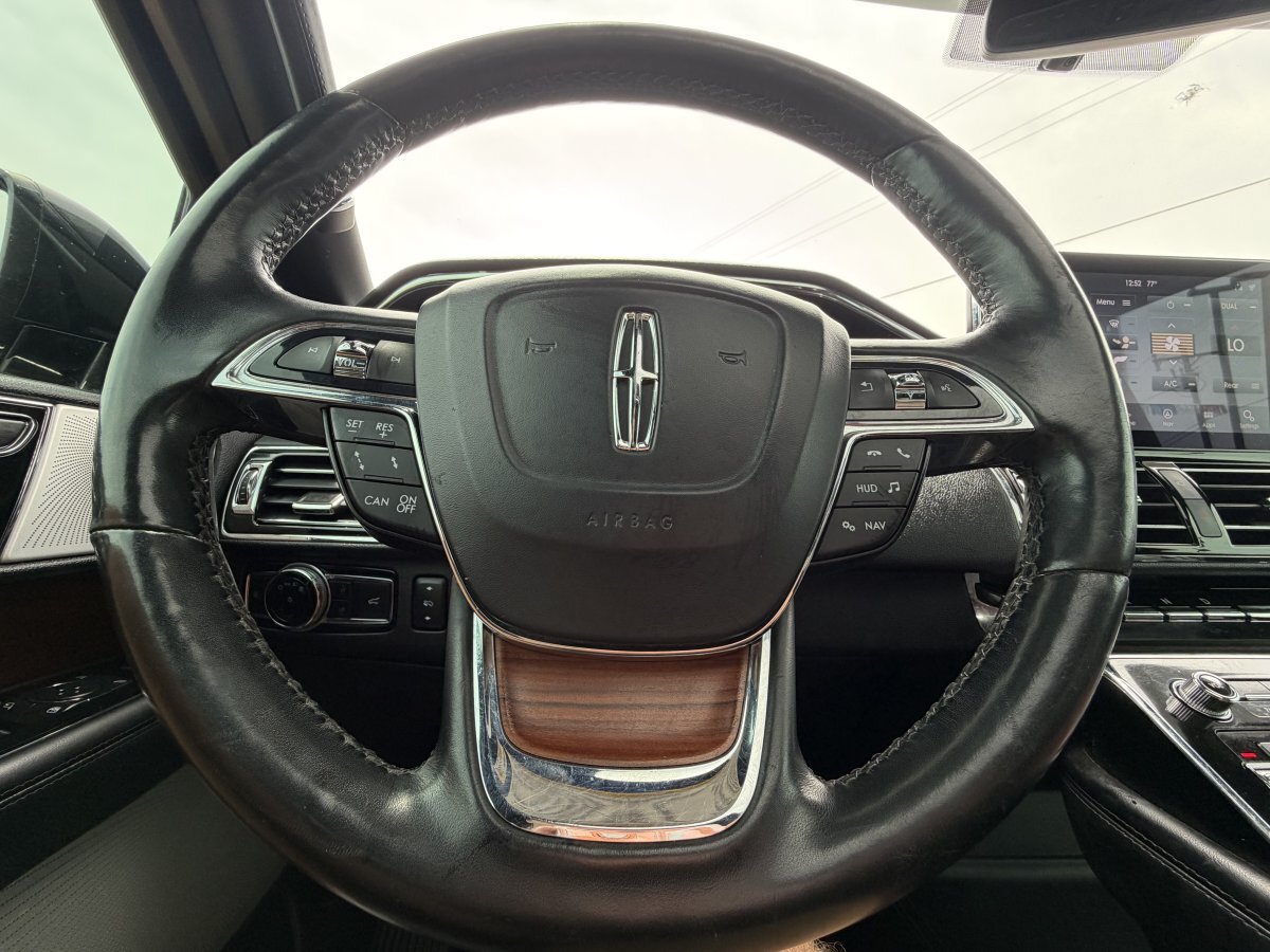 Used 2020 Lincoln Navigator Reserve w/ Equipment Group 208A Reserve AWD/4WD image 33