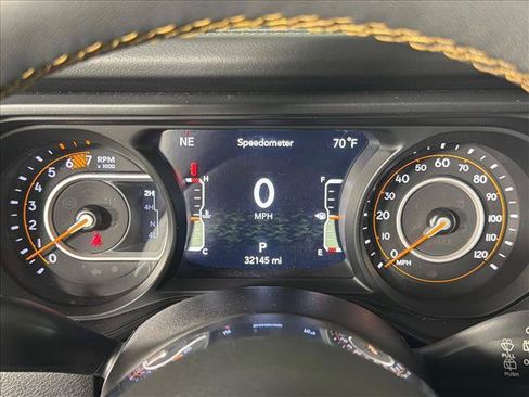 Used 2024 Jeep Wrangler Unlimited Sahara AWD/4WD image 27