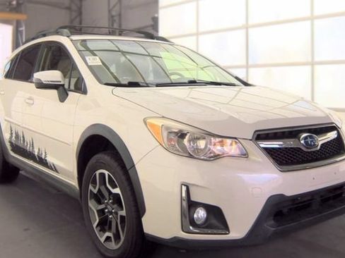 Used 2017 Subaru Crosstrek 2.0i Limited w/ Popular Package #2 AWD/4WD image 38