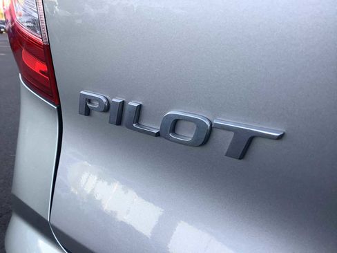 Certified 2019 Honda Pilot Elite image 6