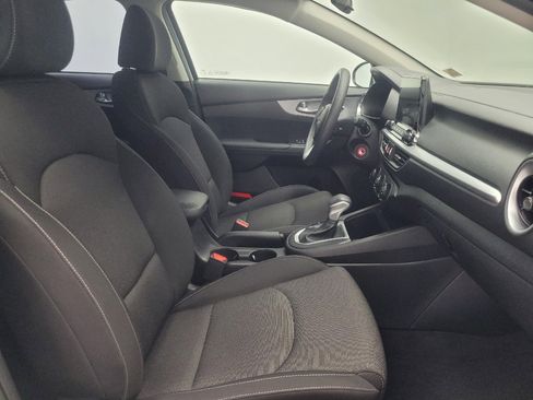 Used 2023 Kia Forte LXS image 21
