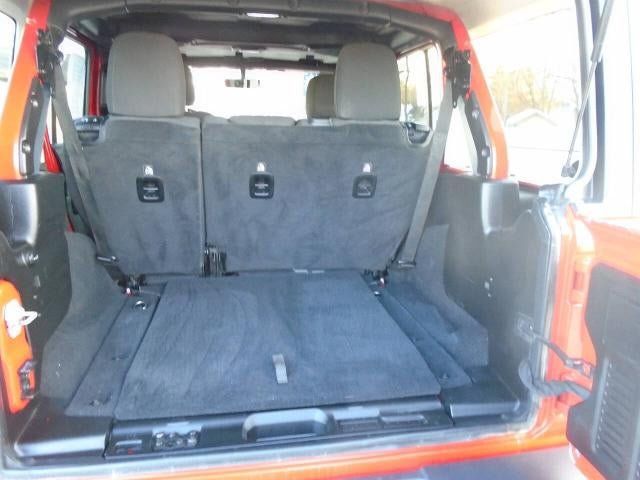 Used 2019 Jeep Wrangler Unlimited Sahara AWD/4WD image 25