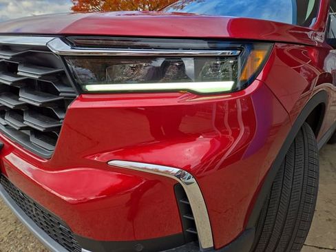 New 2025 Honda Pilot EX-L image 7