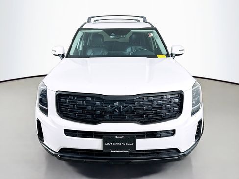 Certified 2022 Kia Telluride EX w/ EX Premium Package AWD/4WD image 2
