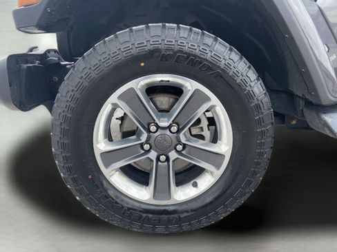 Used 2021 Jeep Wrangler Unlimited Sahara AWD/4WD image 37
