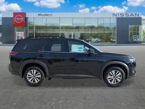 New 2026 Nissan Pathfinder SL FWD image 6