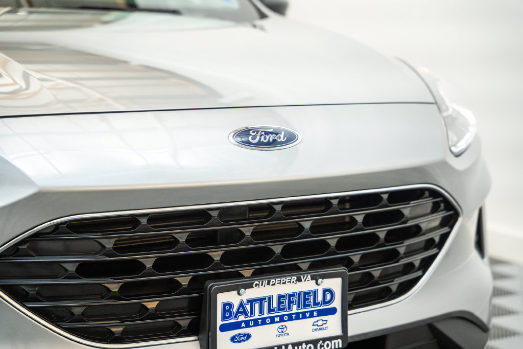 Used 2022 Ford Escape SE w/ SE Sport Appearance Package AWD/4WD image 14