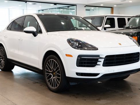 Used 2021 Porsche Cayenne Coupe AWD/4WD image 3