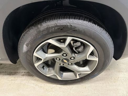 Certified 2025 Chevrolet Trax LT w/ LT Convenience Package image 14