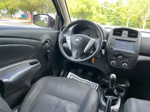 Used 2019 Nissan Versa S FWD image 25